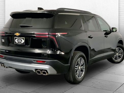 Used 2024 Chevrolet Traverse LT AWD/4WD image 13