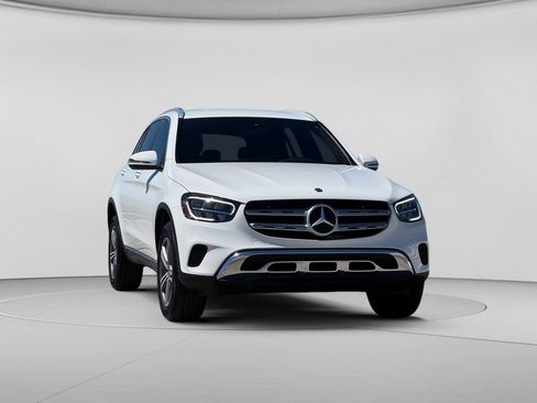 Used 2020 Mercedes-Benz GLC 300 image 4