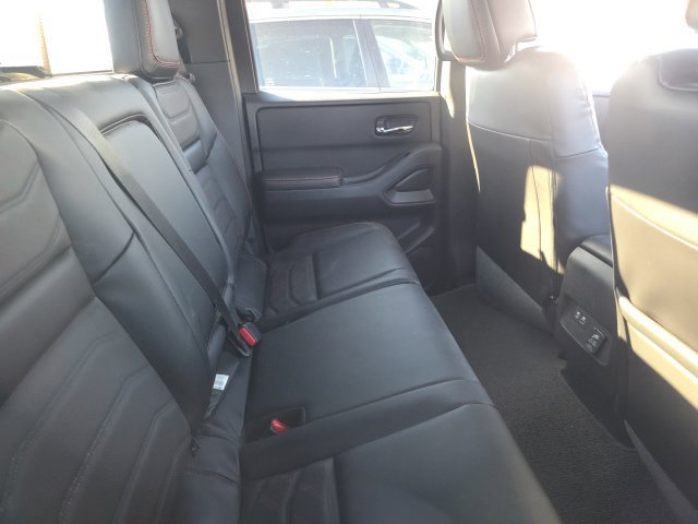 Used 2025 Nissan Frontier PRO-4X w/ Pro Premium Package AWD/4WD image 7