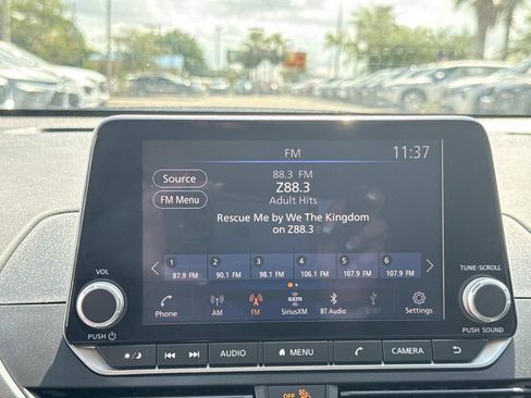 Certified 2023 Nissan Altima 2.5 SR FWD image 22