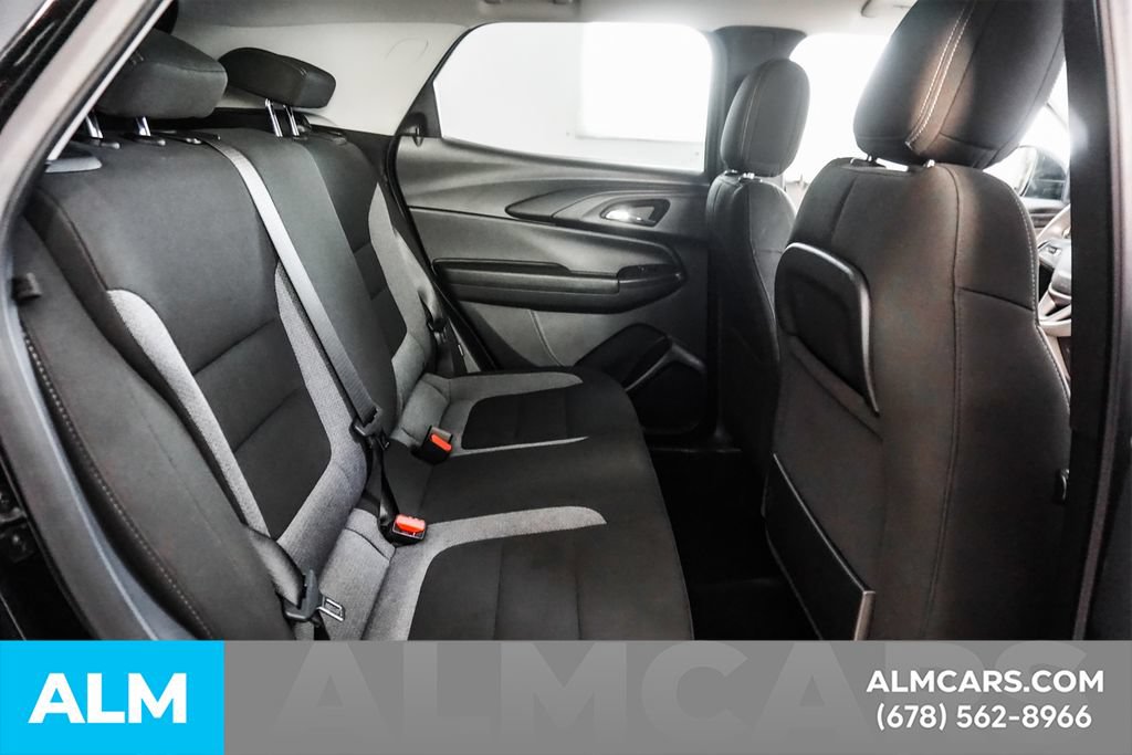Used 2025 Chevrolet TrailBlazer LT AWD/4WD image 19
