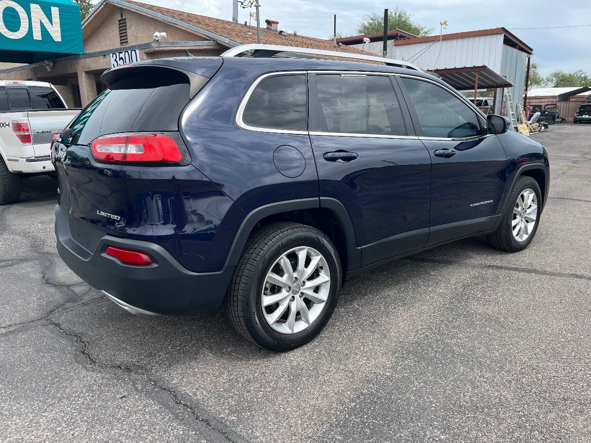 Used 2015 Jeep Cherokee Limited AWD/4WD image 4