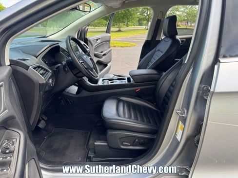 Used 2022 Ford Edge SEL w/ Convenience Package AWD/4WD image 16