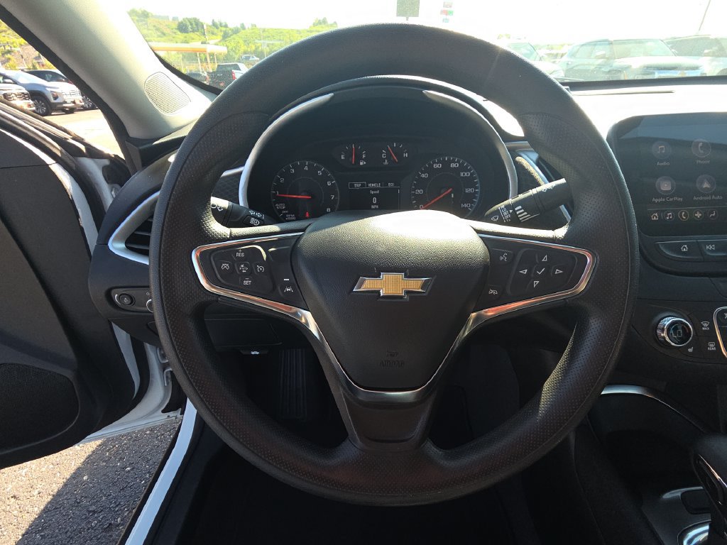 Used 2023 Chevrolet Malibu LT FWD image 17