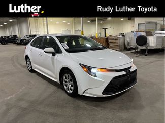 Certified 2025 Toyota Corolla LE video 1
