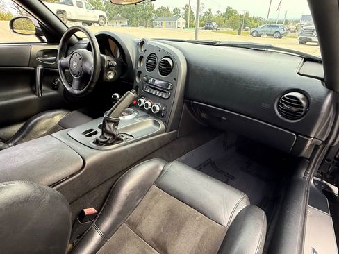 Used 2004 Dodge Viper SRT-10 image 42