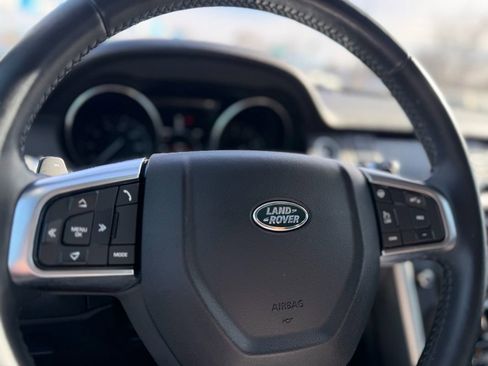 Used 2017 Land Rover Discovery Sport SE AWD/4WD image 21