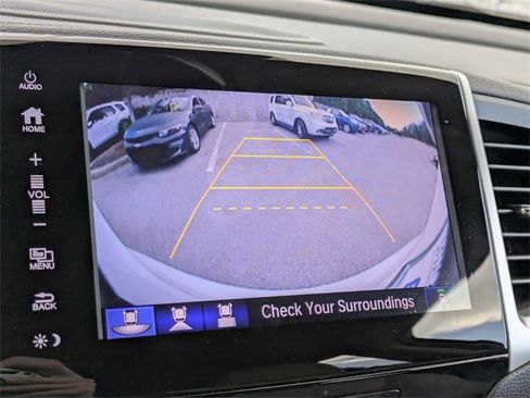 Used 2017 Honda Pilot Elite image 26