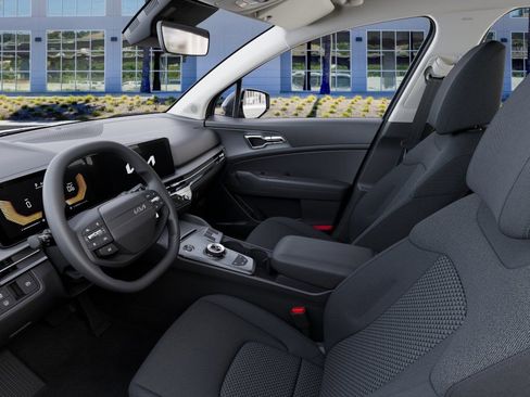 New 2026 Kia Sportage LX FWD image 17