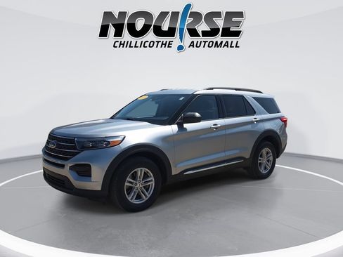 Used 2023 Ford Explorer XLT w/ Class IV Trailer Tow Package AWD/4WD image 4