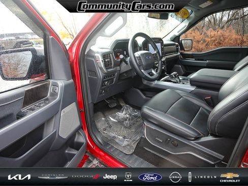 Used 2022 Ford F150 Lariat w/ Max Trailer Tow Package image 12