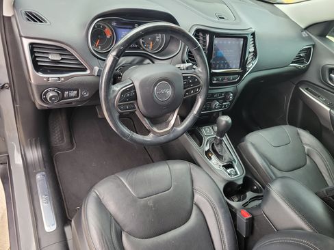 Used 2021 Jeep Cherokee Limited FWD image 14