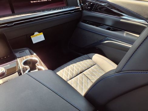 New 2025 Cadillac Escalade IQ Sport 1 image 10