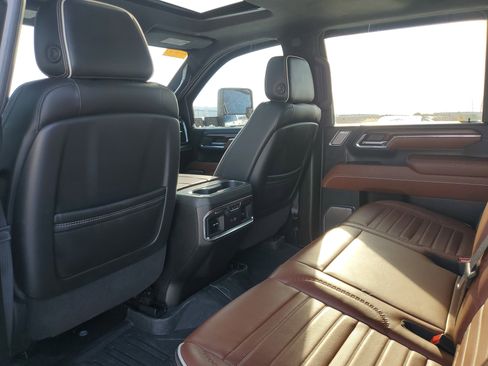 Used 2024 GMC Sierra 2500 Denali Ultimate image 10