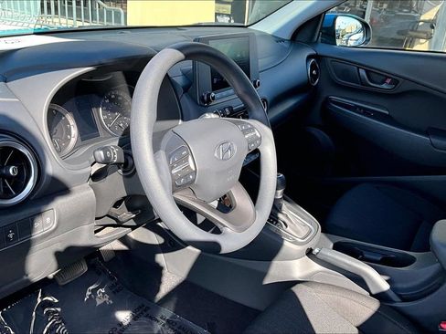 Certified 2022 Hyundai Kona SEL AWD/4WD image 10