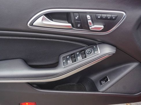Used 2019 Mercedes-Benz CLA 250 4MATIC image 18