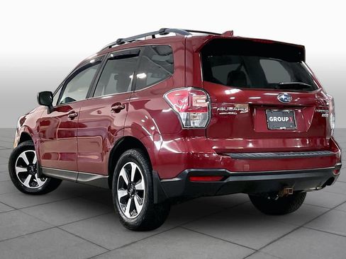 Used 2017 Subaru Forester 2.5i Premium AWD/4WD image 12