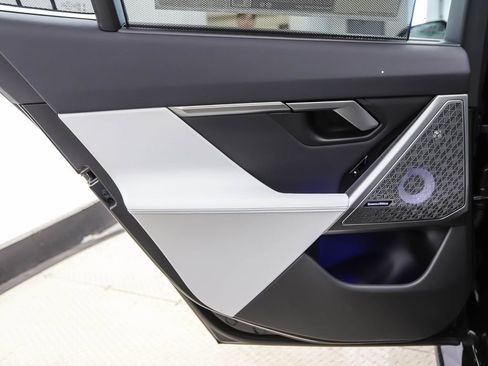 New 2026 BMW M5 Touring w/ Executive Package AWD/4WD image 21