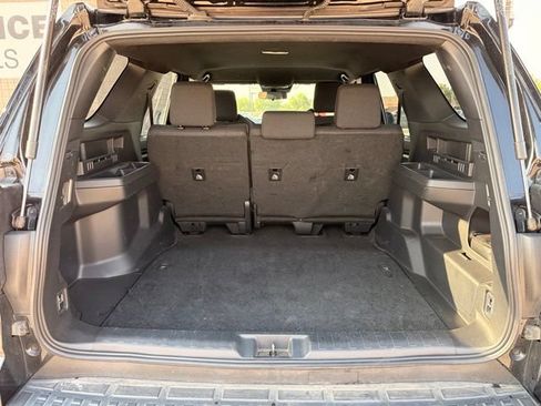 Used 2025 Toyota 4Runner SR5 AWD/4WD image 13