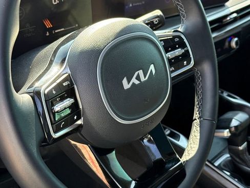 Used 2025 Kia Sorento S w/ Panoramic Sunroof Package FWD image 29