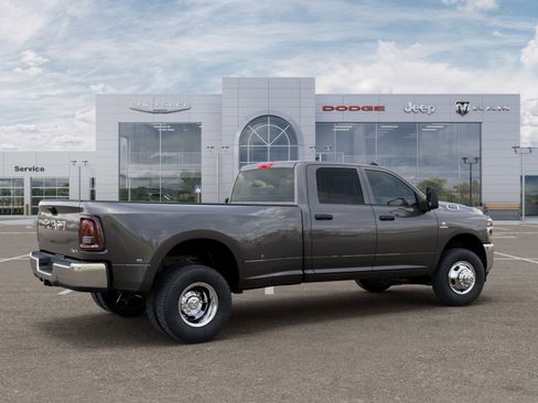New 2026 RAM 3500 Tradesman AWD/4WD image 38