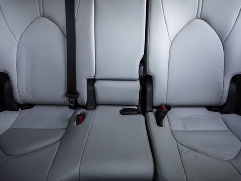 Used 2024 Toyota Grand Highlander AWD image 20