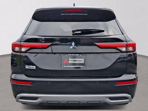 Used 2022 Mitsubishi Outlander SE AWD/4WD image 5
