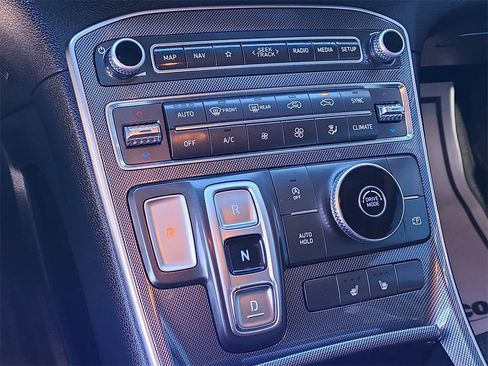 Used 2023 Hyundai Santa Fe SEL image 25