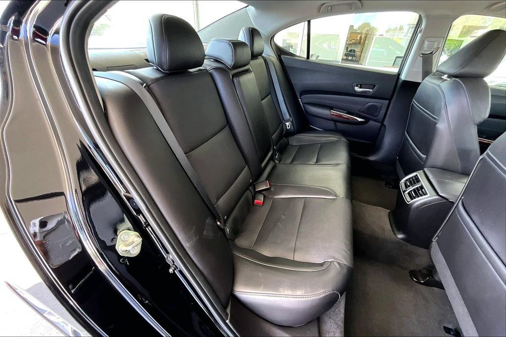 Used 2016 Acura TLX w/ Technology Package FWD image 25
