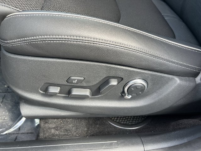 Used 2024 Genesis GV70 3.5T Sport AWD/4WD image 10