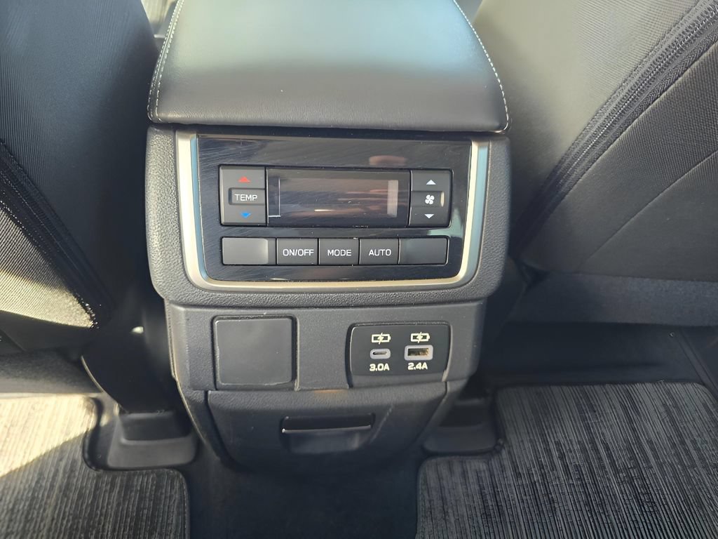 Used 2025 Subaru Ascent Premium AWD/4WD image 11