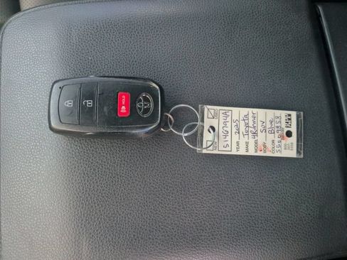 Used 2025 Toyota 4Runner TRD Sport AWD/4WD image 32