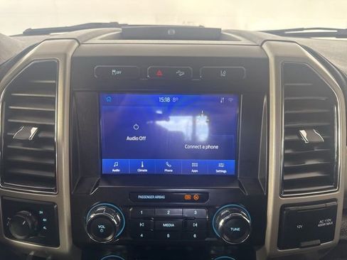 Used 2020 Ford F250 Lariat w/ FX4 Off-Road Package AWD/4WD image 15