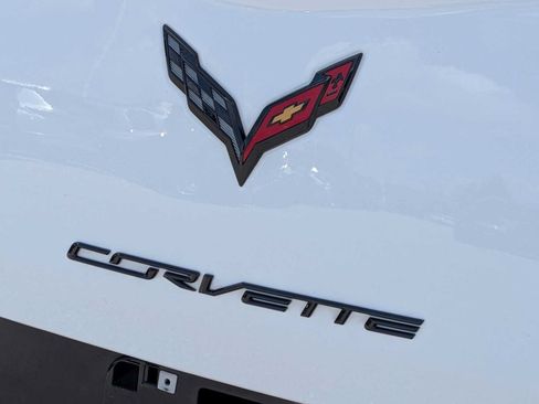 Used 2017 Chevrolet Corvette Stingray Coupe w/ Carbon Flash Badge Package RWD image 11