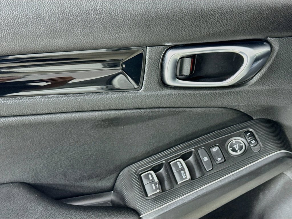 Used 2022 Honda Civic Touring image 24