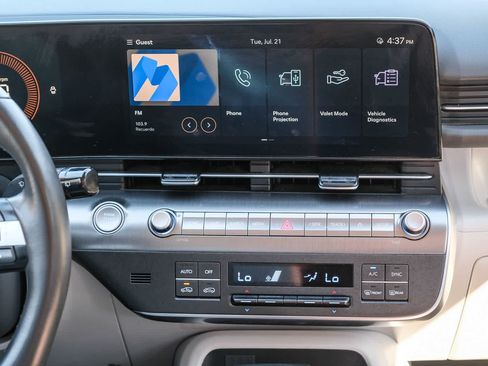 Used 2024 Hyundai Kona SEL FWD image 14