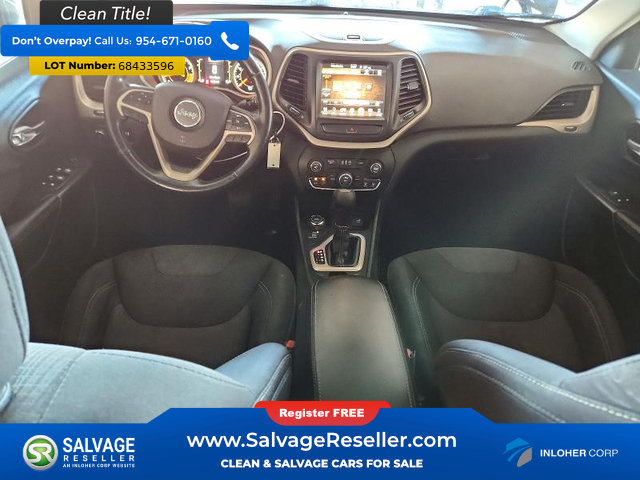 Used 2015 Jeep Cherokee Latitude w/ Cold Weather Group AWD/4WD image 11
