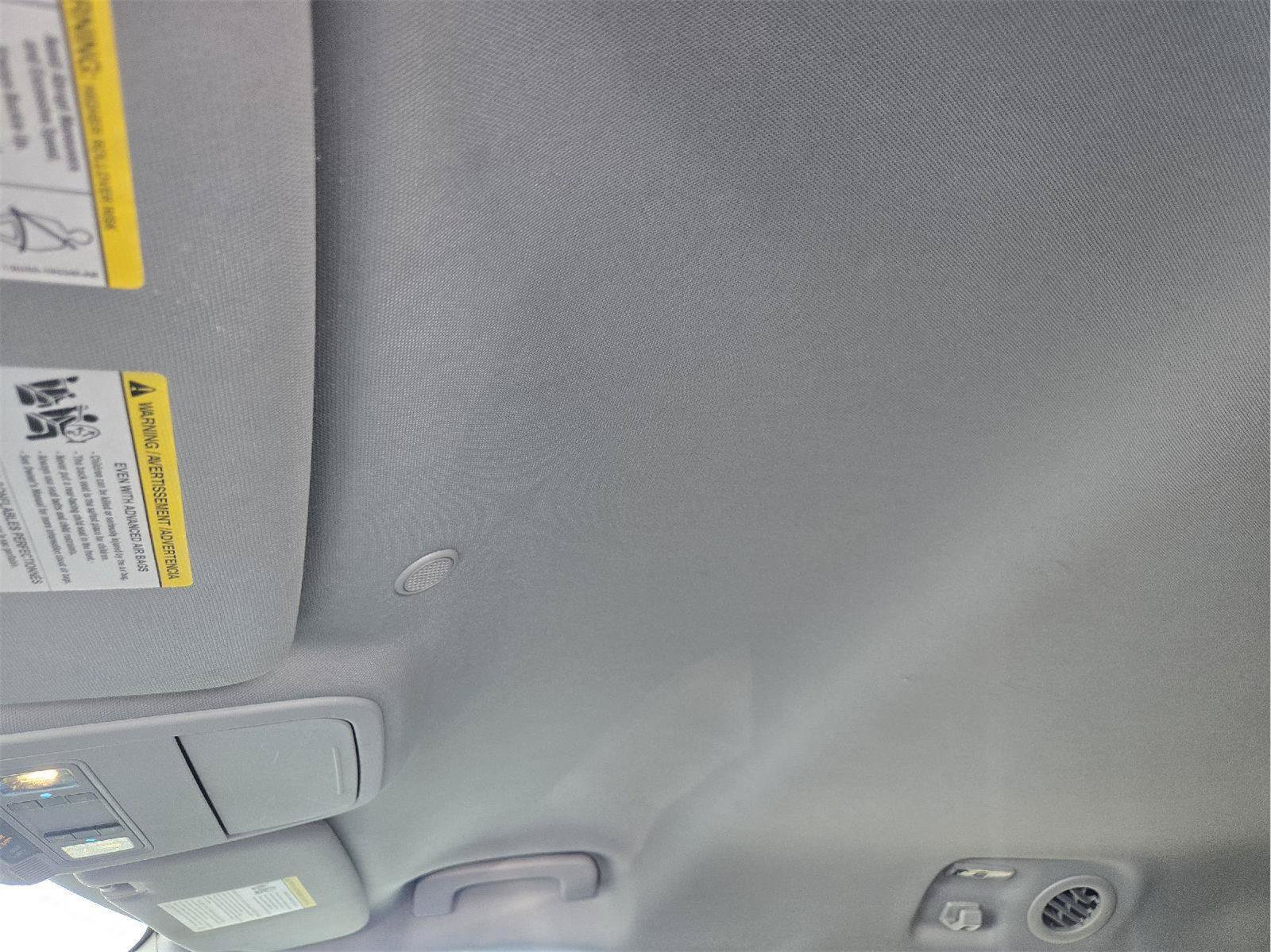 Used 2021 Ford Explorer XLT RWD image 23