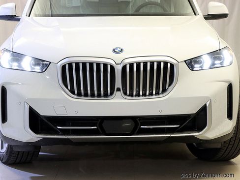 New 2026 BMW X5 xDrive50e w/ Executive Package image 6