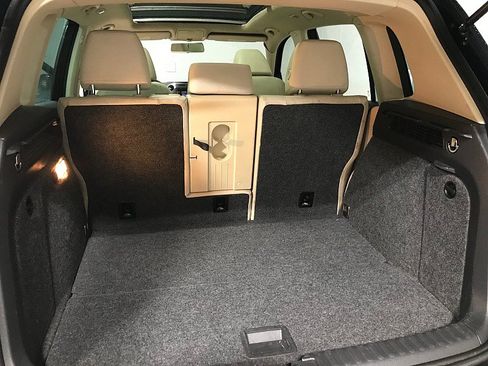 Used 2015 Volkswagen Tiguan SE FWD image 29