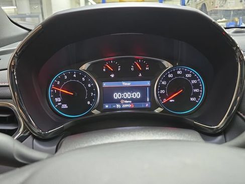 Used 2024 Chevrolet Equinox RS w/ RS Leather Package AWD/4WD image 23