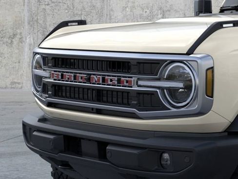 New 2026 Ford Bronco Outer Banks image 18