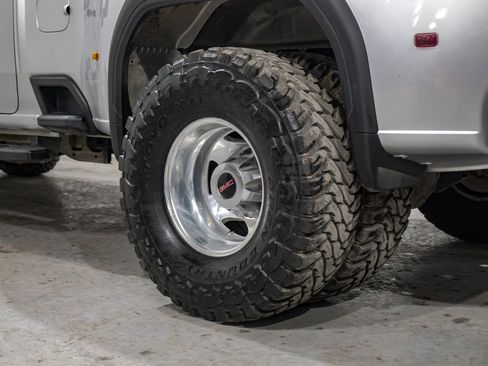 Used 2020 GMC Sierra 3500 Denali w/ Denali Ultimate Package image 64