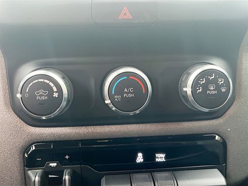 Used 2023 RAM 2500 Tradesman image 15