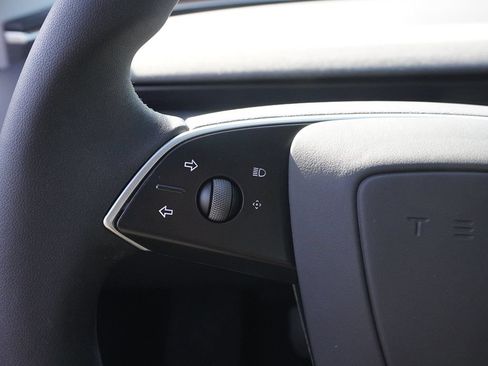Used 2024 Tesla Model 3 Standard Range RWD image 33