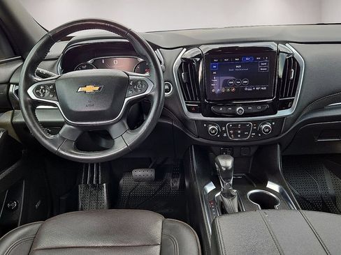 Used 2022 Chevrolet Traverse High Country FWD image 11