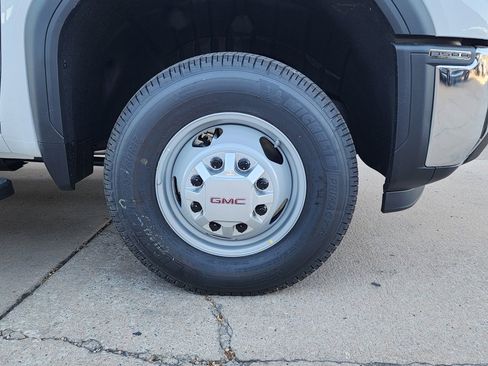 New 2026 GMC Sierra 3500 Pro w/ Convenience Package image 49