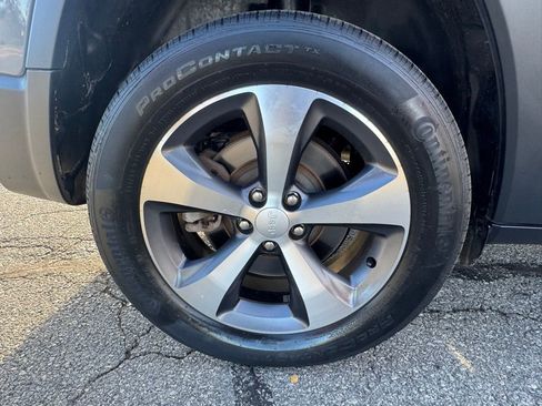 Used 2021 Jeep Cherokee Limited w/ Mopar Interior Package image 44