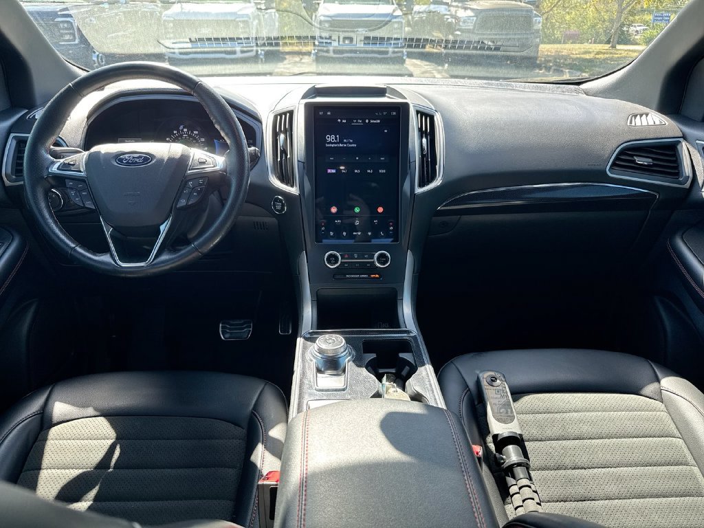 Used 2022 Ford Edge ST-Line AWD/4WD image 10