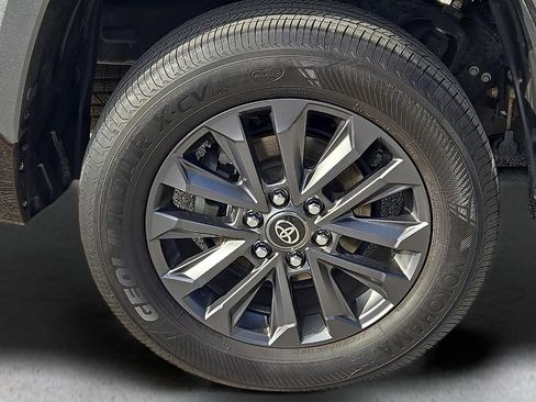 Used 2022 Toyota Tundra 1794 Edition image 8